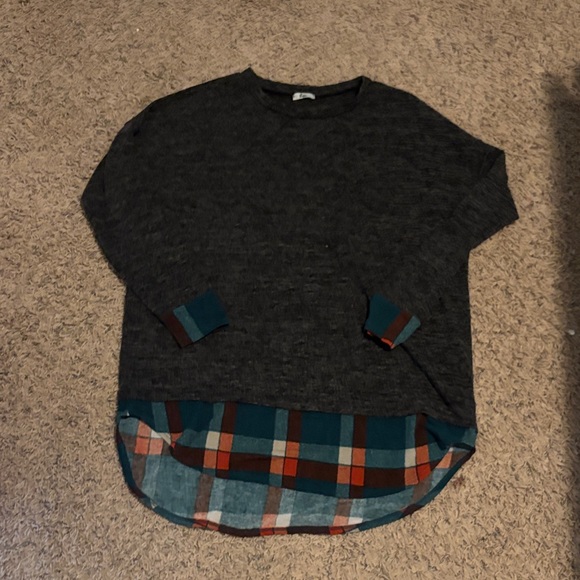 Egy Sweaters - Cozy Black and Teal Layered Women's Sweater